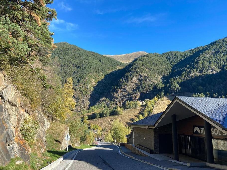 Iconic - A Pie De Pistas En 1 Minuto - Terraza Con Vistas Al Valle Arinsal - Parking Gratis L By Bonesvacances Exterior photo
